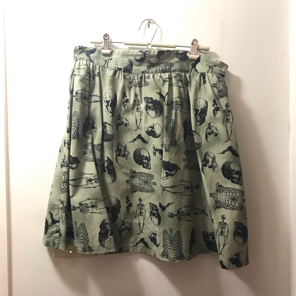 ModCloth Style Study Skirt in Anatomist, 1X 💀